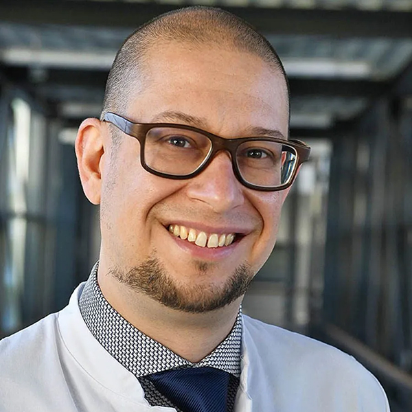 Prof. Dr. Simon Laban photo